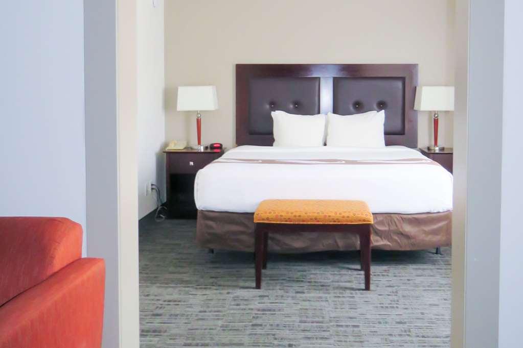 Quality Inn & Suites Everett Quarto foto